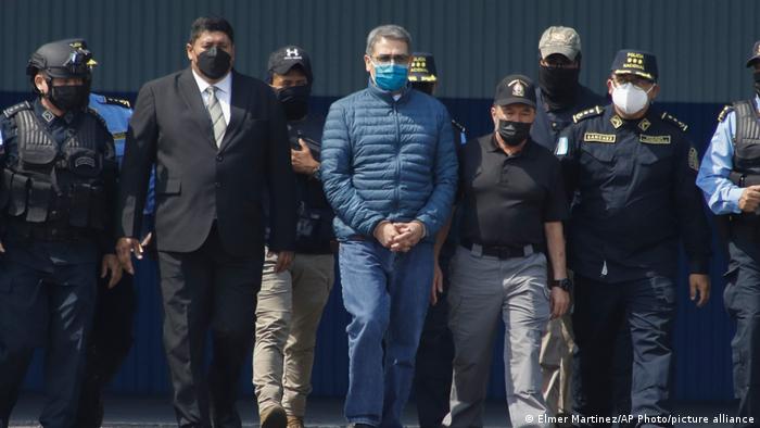 Extraditado a EEUU el expresidente de Honduras Juan Orlando Hernández
