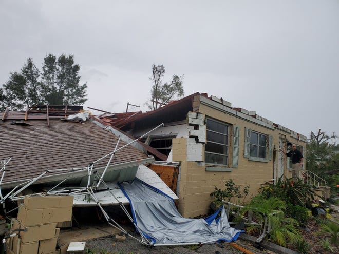 Reportan daños en DeLand tras advertencia de tornado