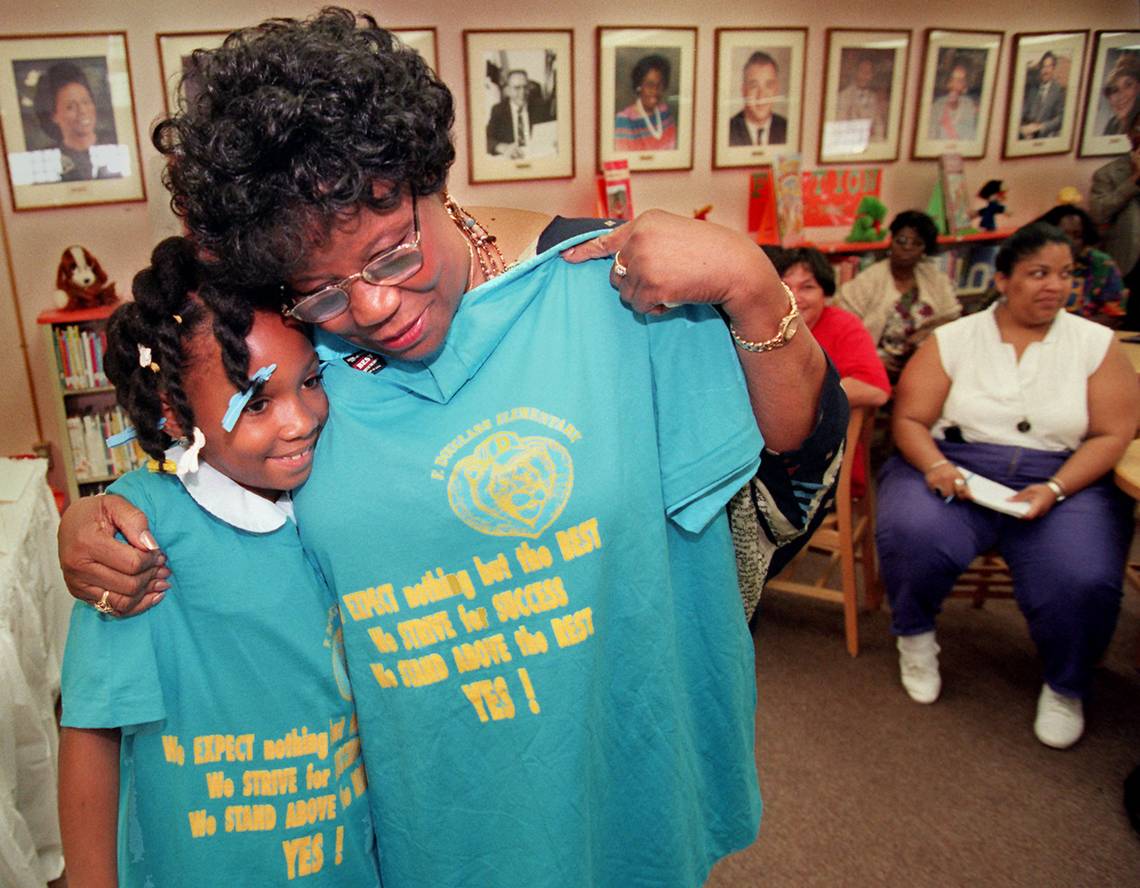 Murió excongresista Carrie Meek pionera de Miami y defensora de las comunidades negras