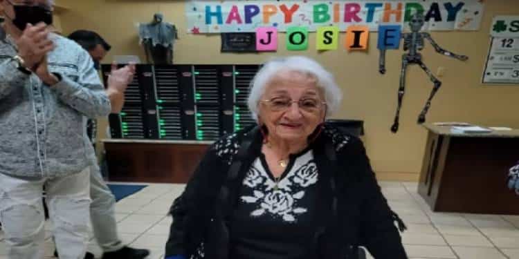 ¡Un caso extraordinario! Celebran los 108 años de abuelita en Florida