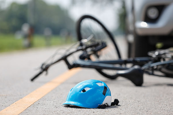 Muere ciclista tras una trágica caída en puente levadizo de Florida