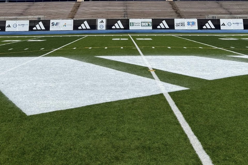Adidas escuelas Miami