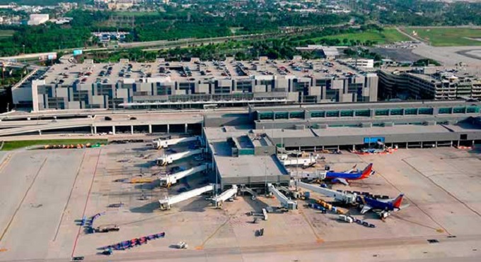 Aeropuerto de Fort Lauderdale estuvo cerrado  por “cables sospechosos”