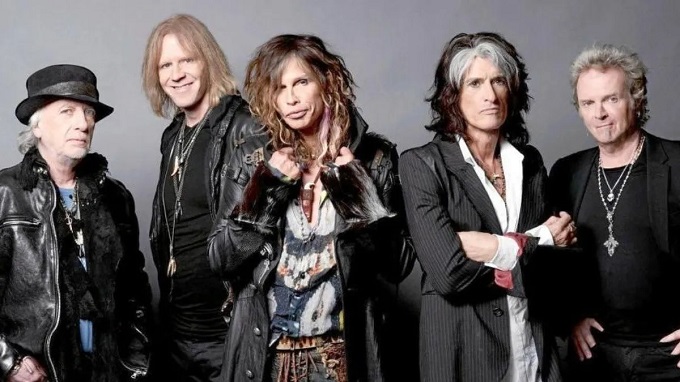 Rehabilitación de Steven Tyler trajo sus consecuencias para Aerosmith