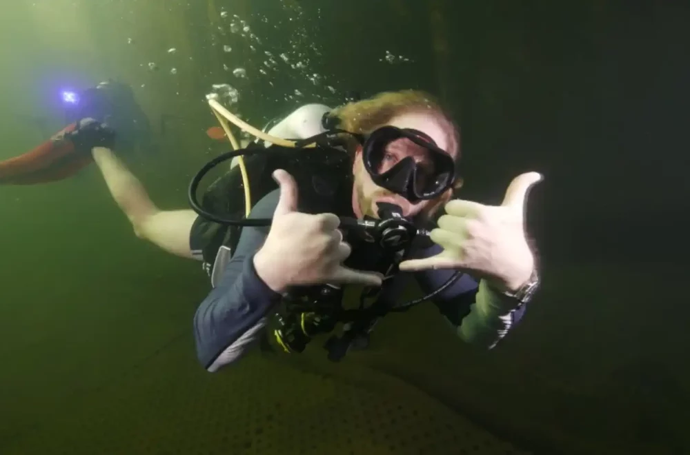 Profesor de Florida rompió récord mundial tras vivir 74 días bajo el agua