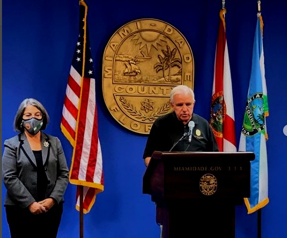 Alcaldesa de Miami-Dade, Daniella Levine Cava, nombra al Dr. Peter Paige como Director Médico