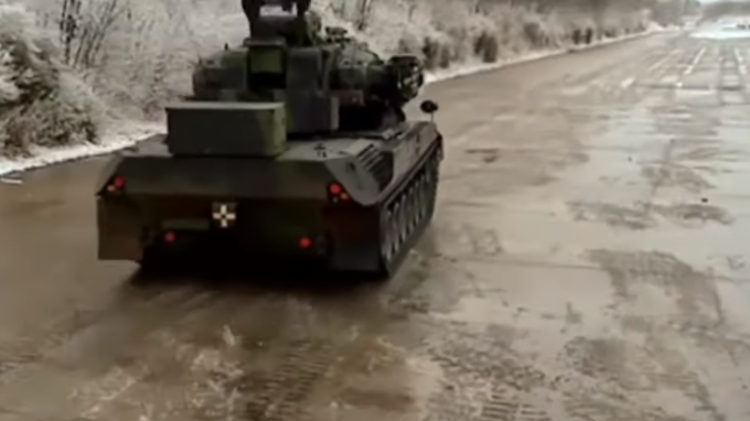 Alemania autoriza el envío de tanques con capacidad antiaérea a Ucrania