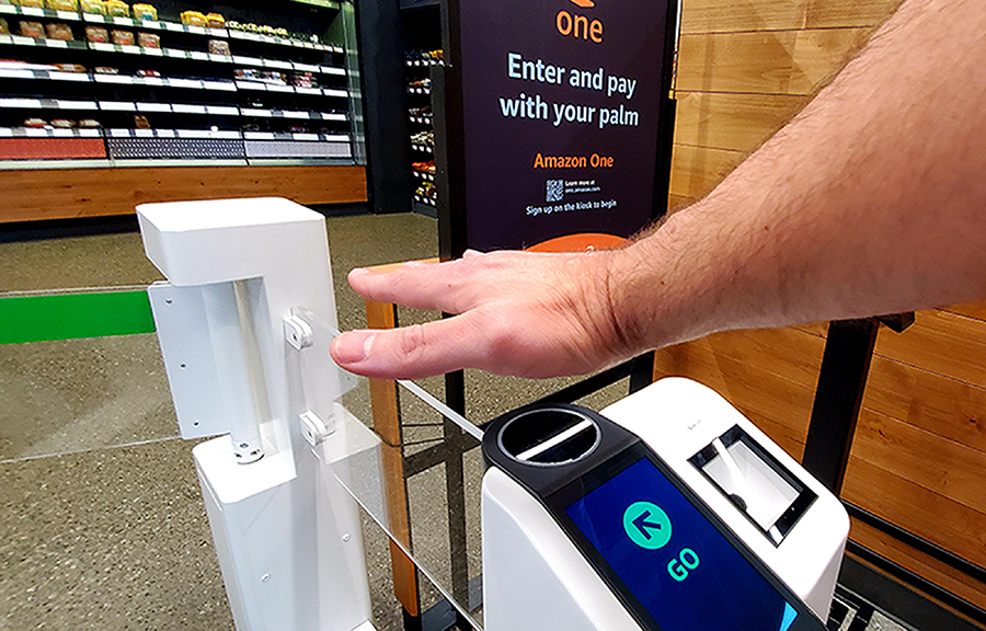 Amazon hará posible que puedas pagar con la palma de tu mano