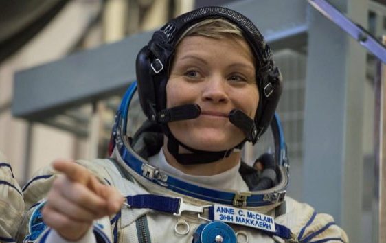 ¡Increíble! Acusan a la astronauta Anne McClain de usurpar la identidad de su ex pareja desde el espacio