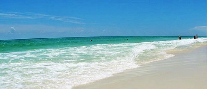 Autoridades de Florida buscan a tres personas ahogadas en Apollo Beach