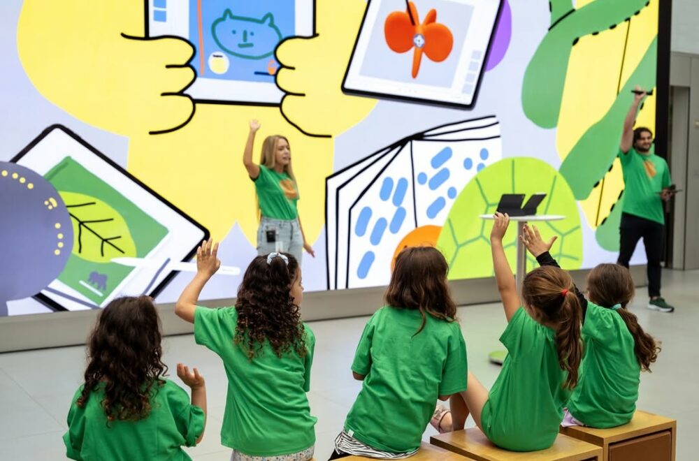Apple ofrece ‘camp’ gratuito para niños en sus tiendas… ¡también las de Miami!