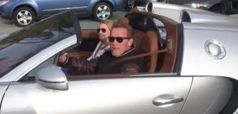 Mira las imágenes de Arnold Schwarzenegger junto a su novia que sacuden al mundo