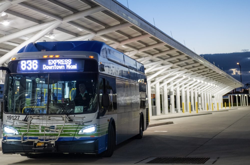Usuarios de autobuses de Miami-Dade aseguran que los cambios son “una pesadilla”