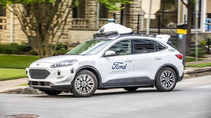 Empresas de taxis probarán  automóviles  electrónicos en Miami