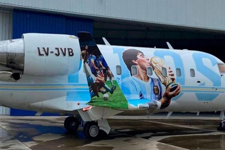 Conoce a Tango D10S, el avión que homenajea a Maradona