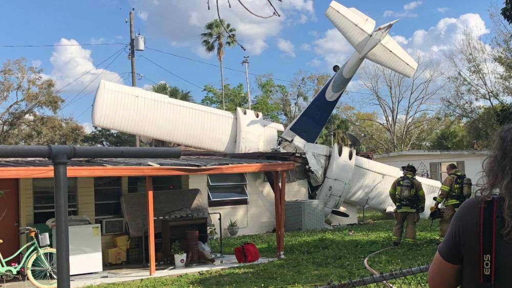Murió instructor de vuelo que se estrelló contra una casa en Florida