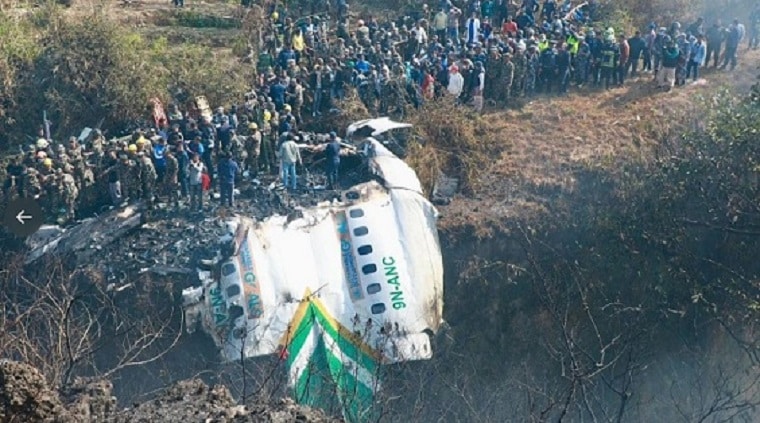 Video sensible: Pasajero grabó desde el interior del avión que se estrelló en Nepal