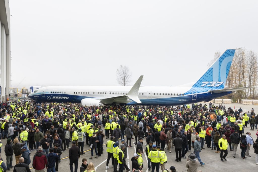 United y Alaska Boeing 737 fallas