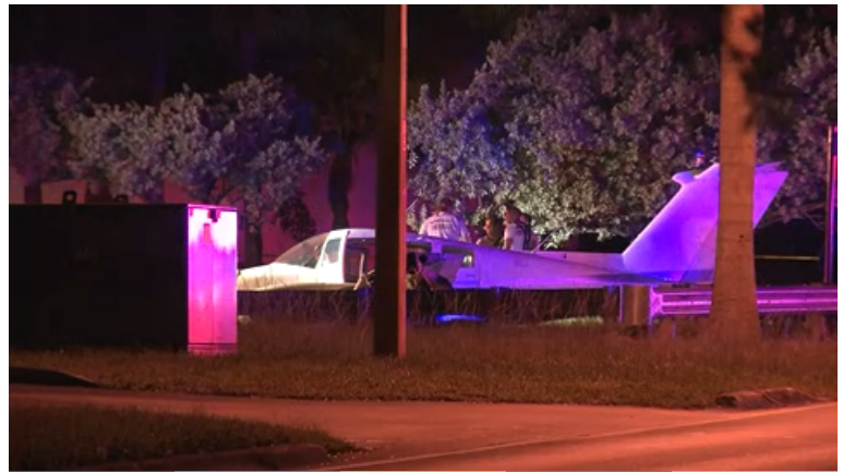 Avioneta aterrizó de emergencia frente a sede de Policía de Miami Dade