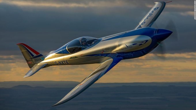 Rolls Royce anunció la creación de un avión  totalmente electrónico