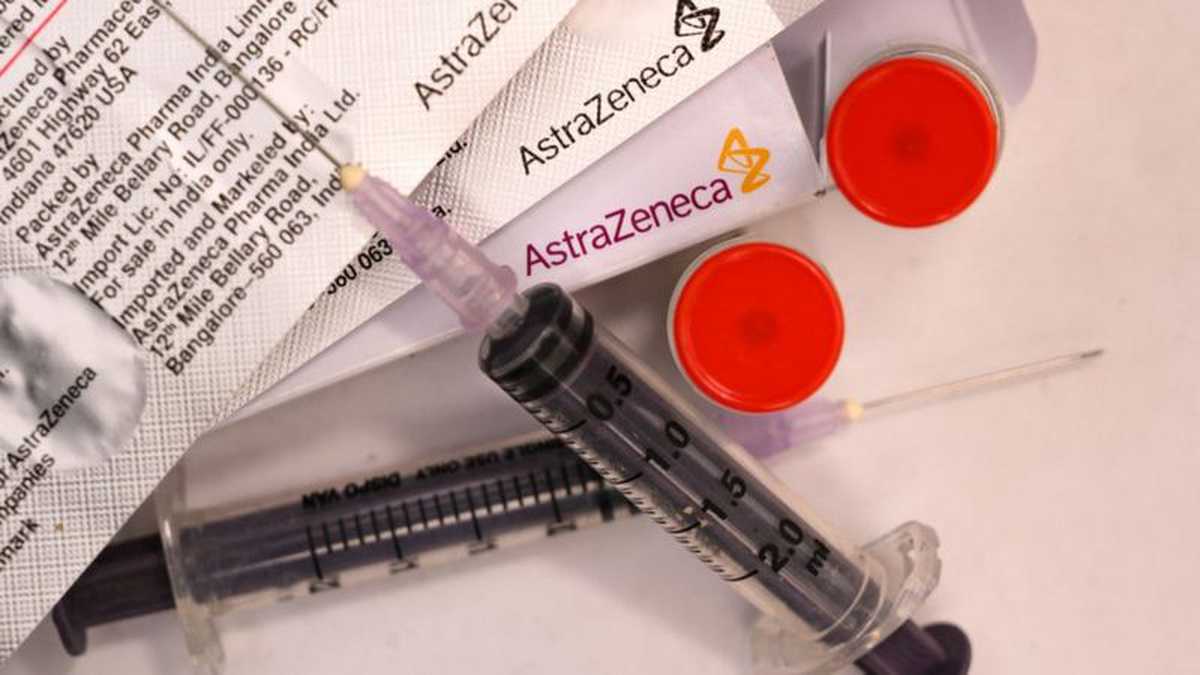 Descubren causante de trombos tras vacuna de AstraZeneca
