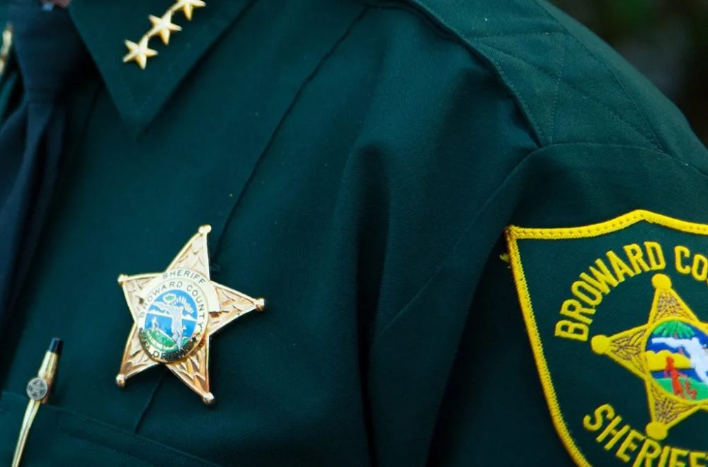 Policía de Broward pidió encuentro sexual a una menor: “Seré tu Sheriff personal”