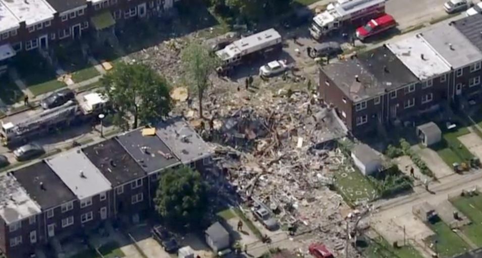 Tres edificios residenciales destruidos por explosión de gas en Baltimore (Video)