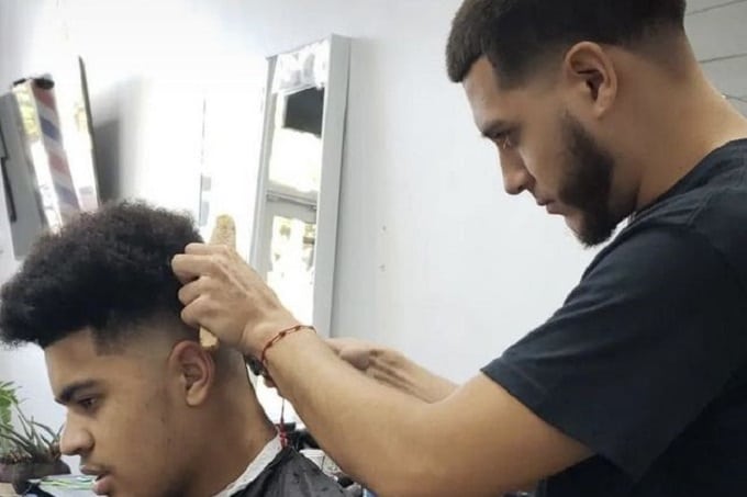 Hialeah: Escuela pide investigar a barberos que obtuvieron licencias falsas
