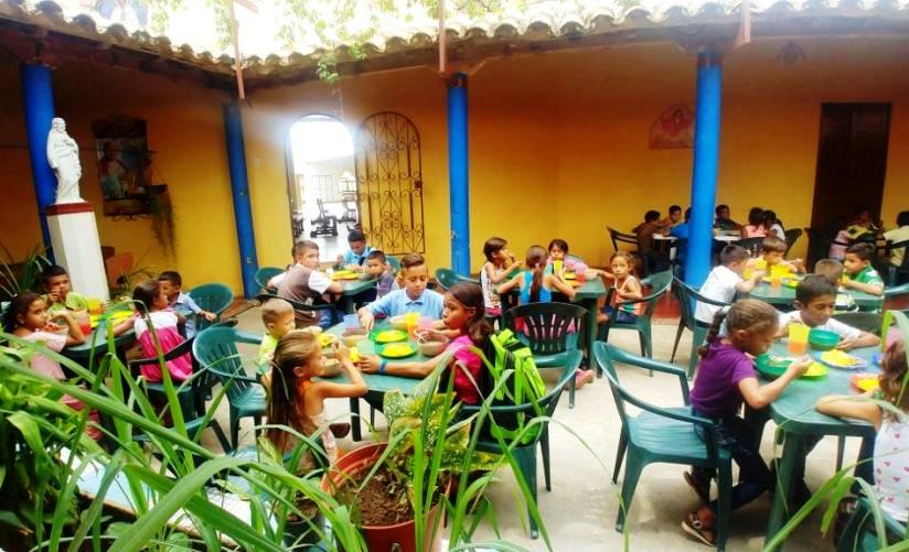 Bastion impulsa el acceso a la educación en Venezuela