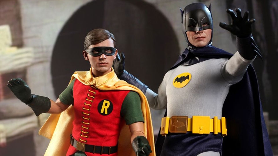 ¡Pendientes! Subastarán trajes de Batman y Robin de los años 60