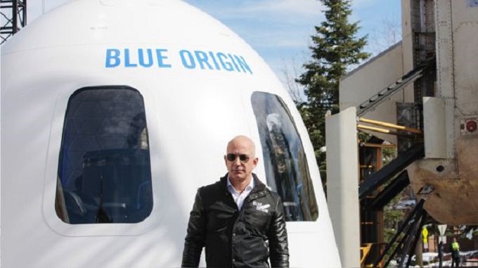 Jeff Bezos será el primer magnate en viajar al espacio