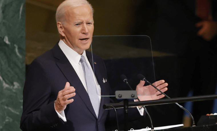 Biden busca restringir asilo a migrantes que ingresen ilegalmente