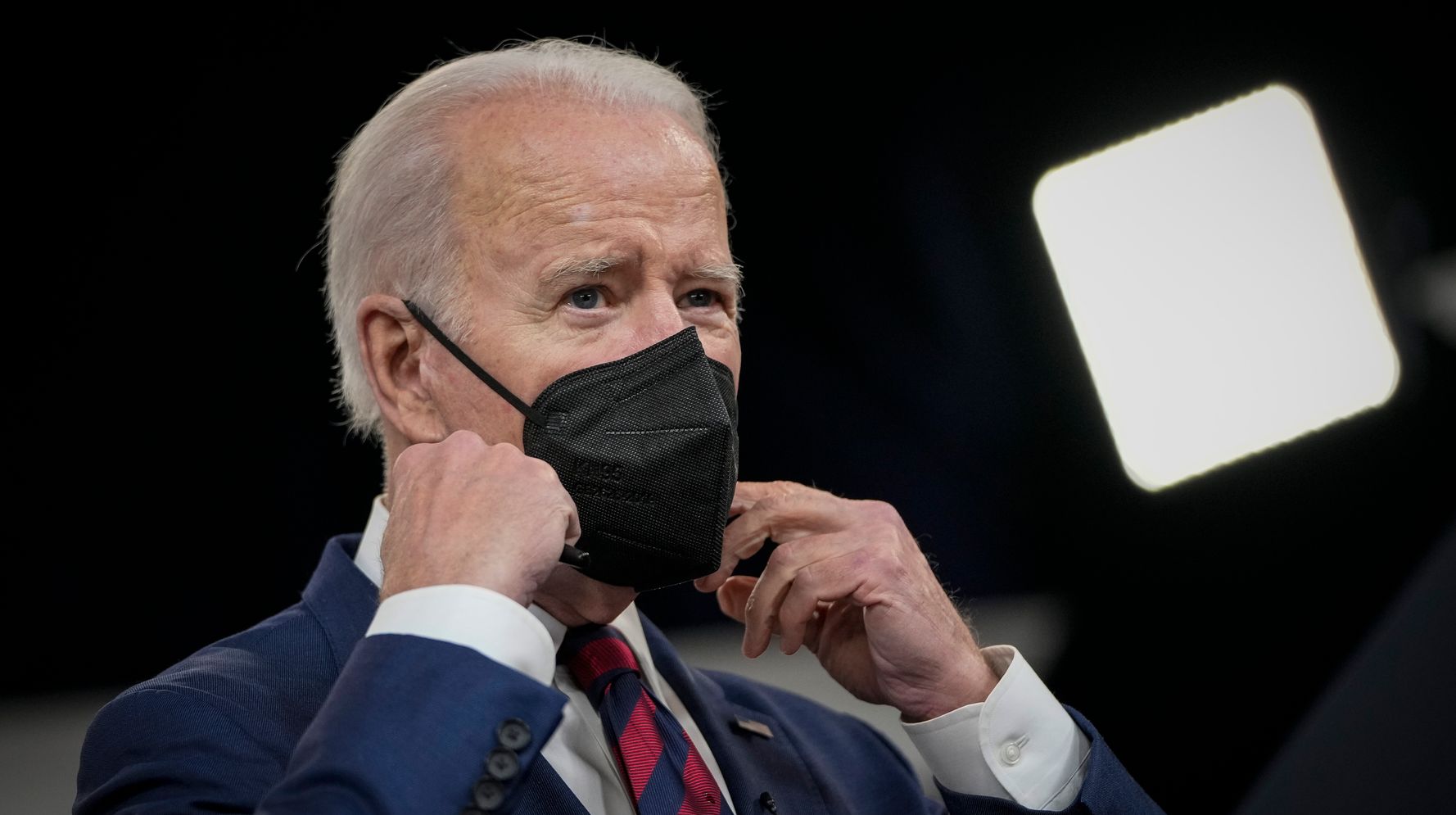 Joe Biden regalará 400 millones de mascarillas tipo N95