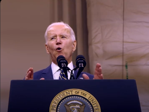 Biden busca dar residencia permanente a famílias separadas en gobierno de Trump