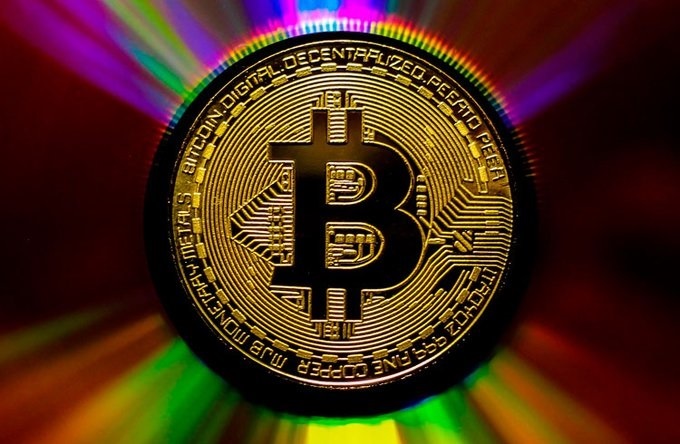 Analizan los expertos: ¿Será el Bitcoin la moneda del futuro?