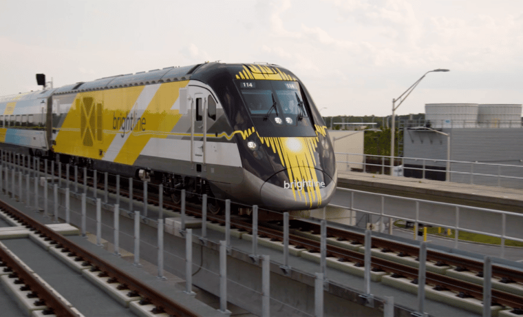 Tren rápido Brightline realizará pruebas para aumentar la velocidad en Florida