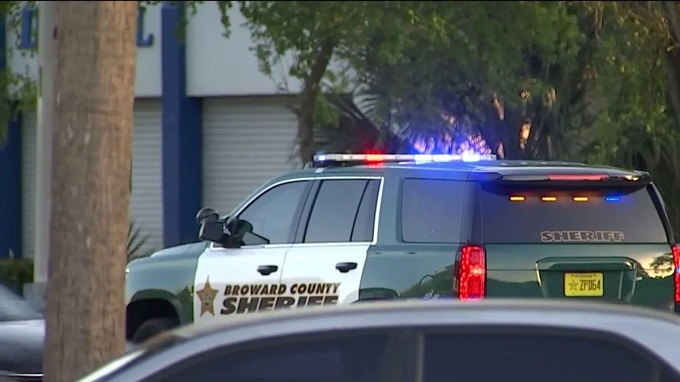 Oficial de la policía de Broward resultó herido tras robo de un banco