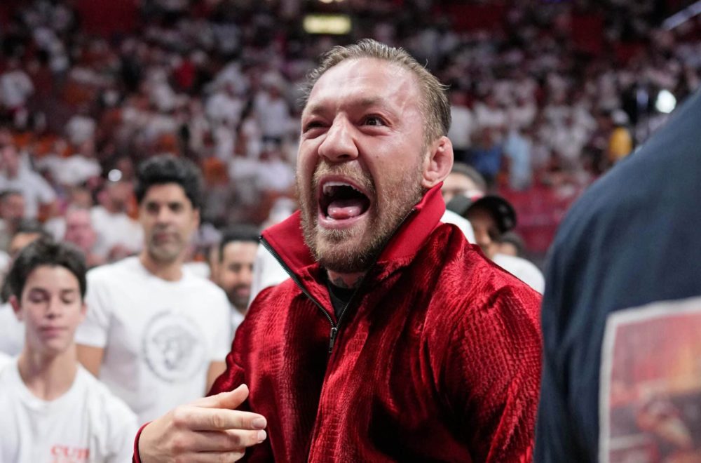 McGregor abucheado en el Kaseya Center: Noqueó a la mascota del Heat