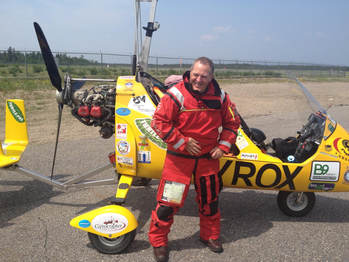 Hombre de Oregon establece récord al completar 9 años de viaje por el mundo en un girocóptero