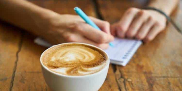 ¿Te encanta beber café? Quizás estés salvando tu vida y te contaremos por qué