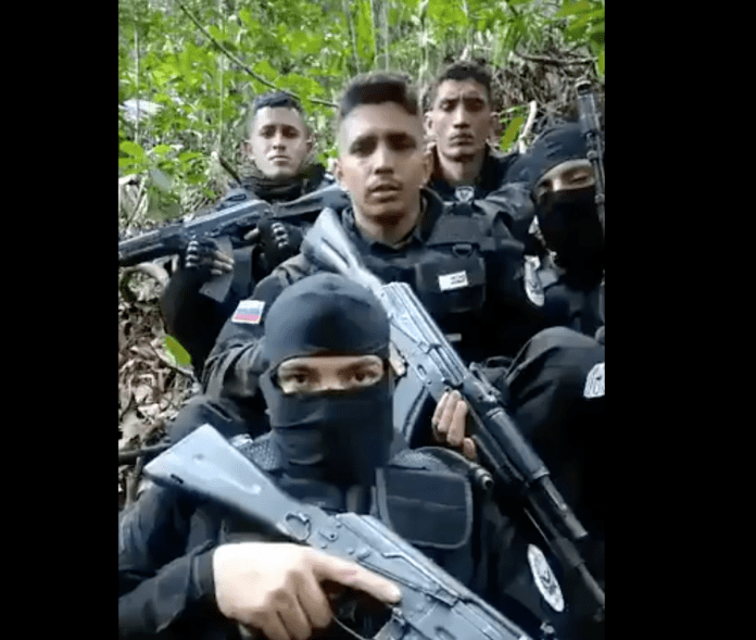 Militares de la Operación Aurora piden a los venezolanos apoyar su lucha armada contra Maduro