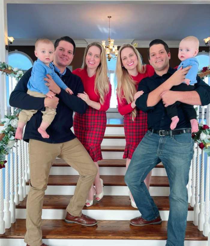 ¡Asombroso! Hermanos gemelos se casan con mellizas y sus hijos son primos idénticos (+Fotos)