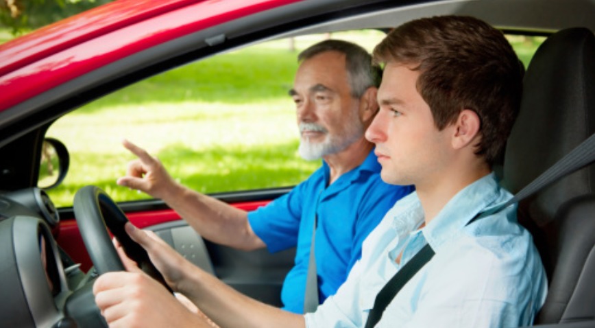 Univista: Lo que debe saber antes de autorizar a su hijo a tomar el volante