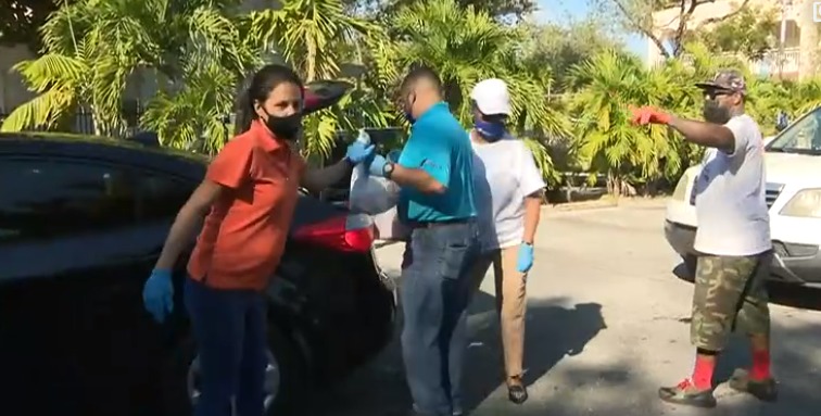 Trabajadores de PortMiami ayudaron a los más afectados por la pandemia