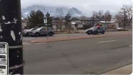 Policía responde a tiroteo reportado en un supermercados de Boulder