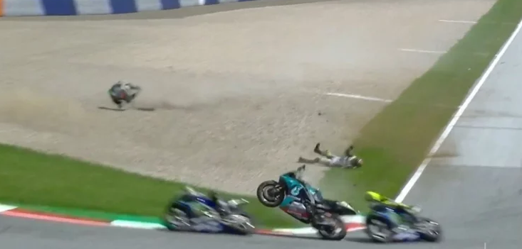 ¡Un milagro! El espeluznante accidente de Moto GP que casi termina en tragedia +Vídeos