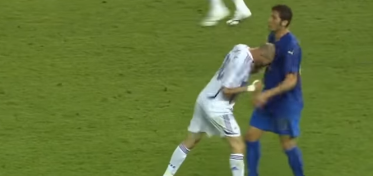 ¡El día que Zidane perdió la cabeza! Casi 14 años pasaron para que se revelara lo que le dijo Materazzi a “Zizou” en la Final de Alemania 2006 +Vídeo