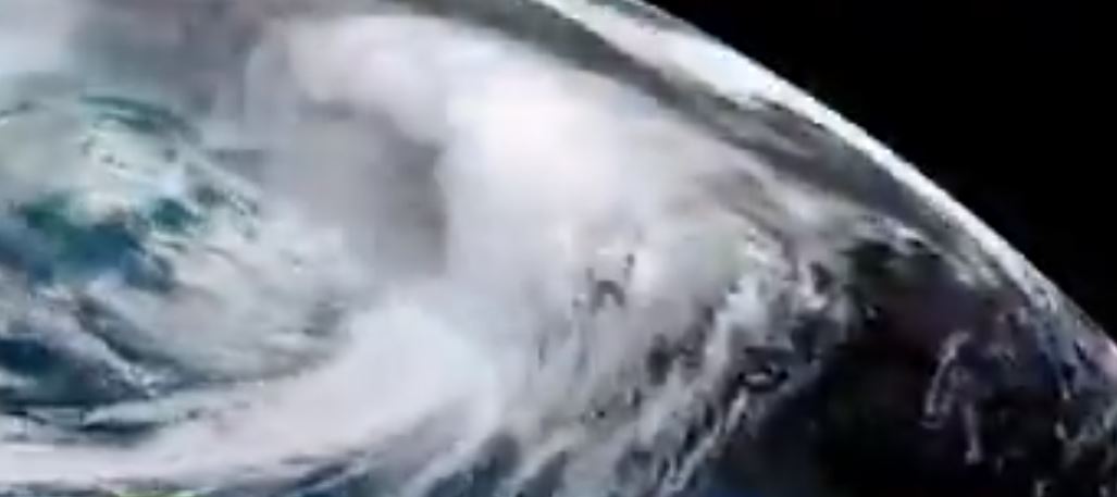 Imágenes satelitales muestran una ‘bomba ciclónica’ formada sobre el Atlántico +Vídeo