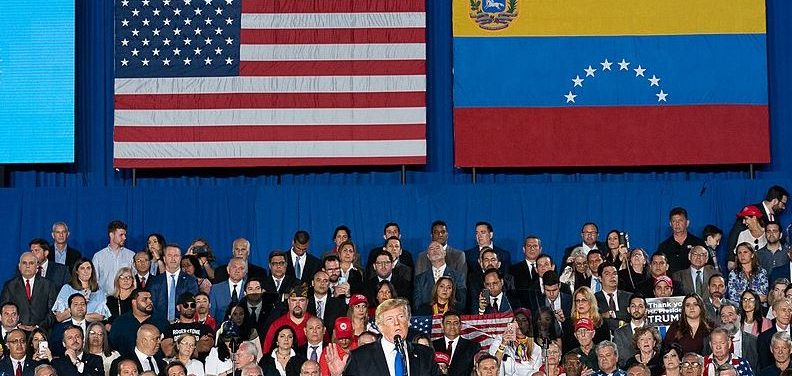 Trump en una situación complicada: ¿Ha cambiado estrategia hacia el régimen de Maduro?