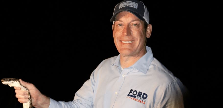 El candidato del Congreso Ford O’Connell es participante del ‘Python Bowl’